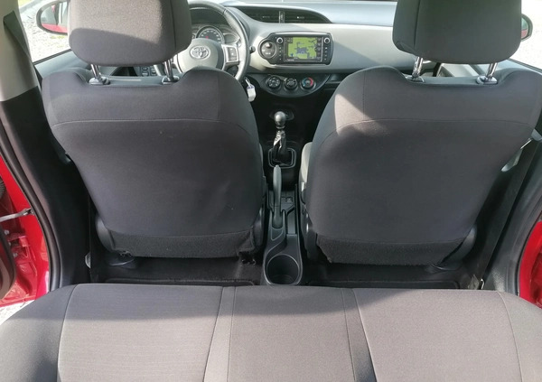 Toyota Yaris cena 37900 przebieg: 155000, rok produkcji 2016 z Bochnia małe 254